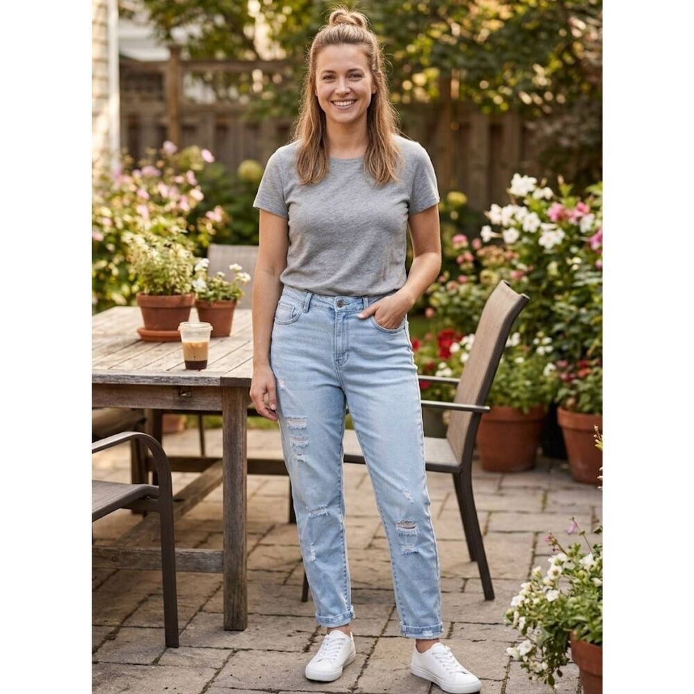 Wax Jeans Light Wash Distressed Sz 14